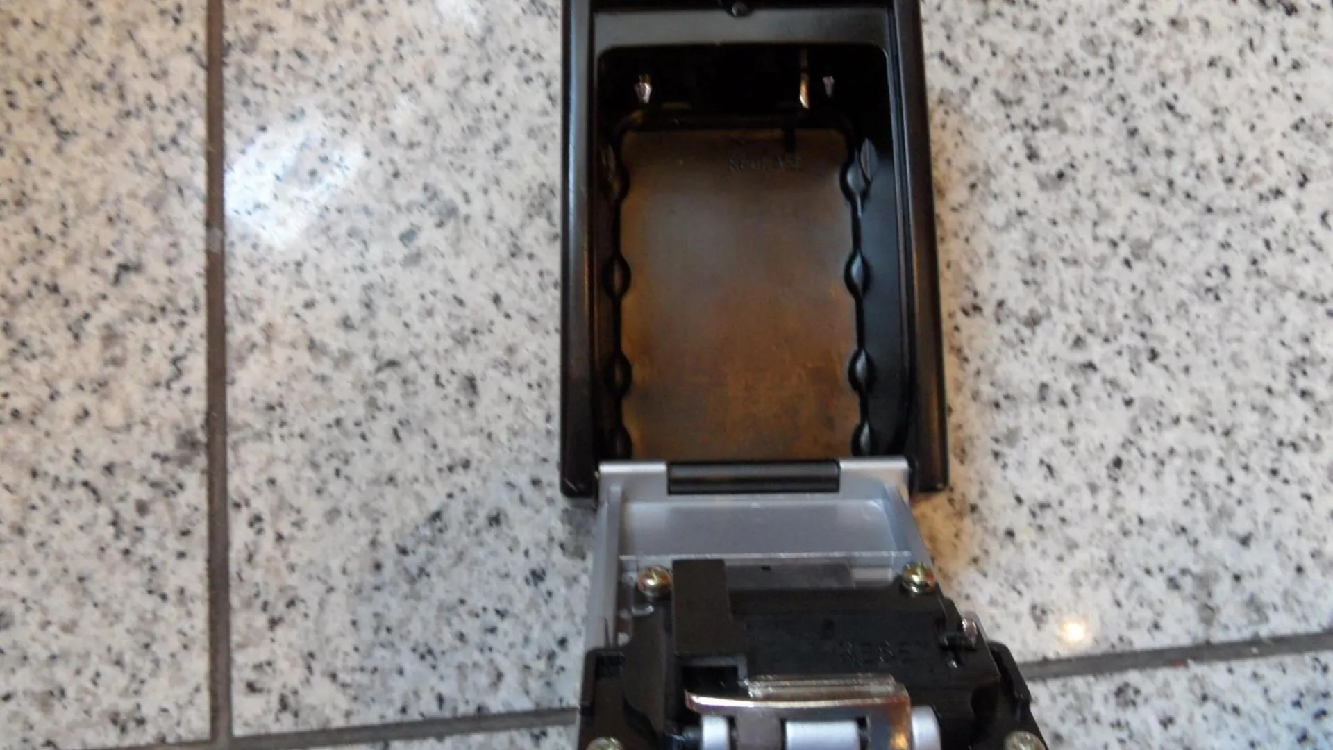Self-Service By Hotel Savoy Hannover location