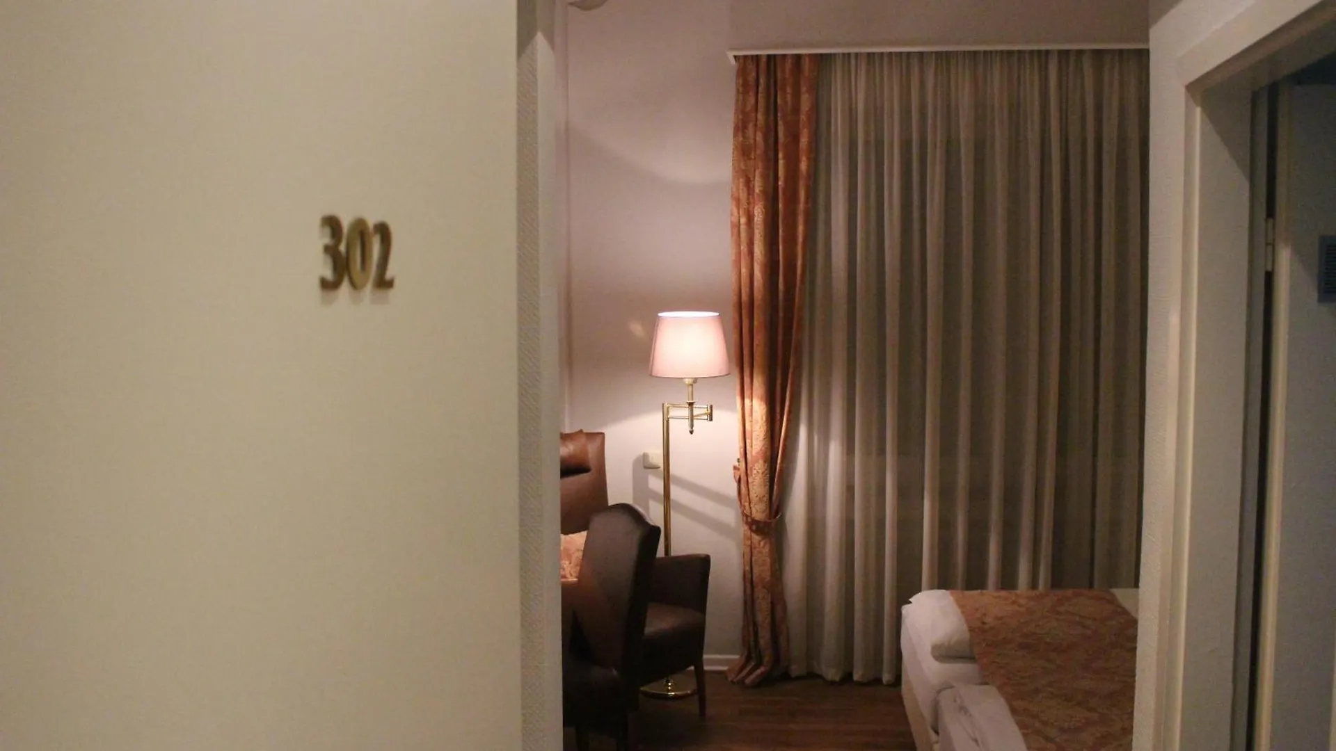 Self-Service By Hotel Savoy Hanovre Allemagne